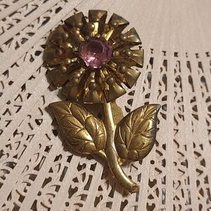 Ladies Vintage Brooch